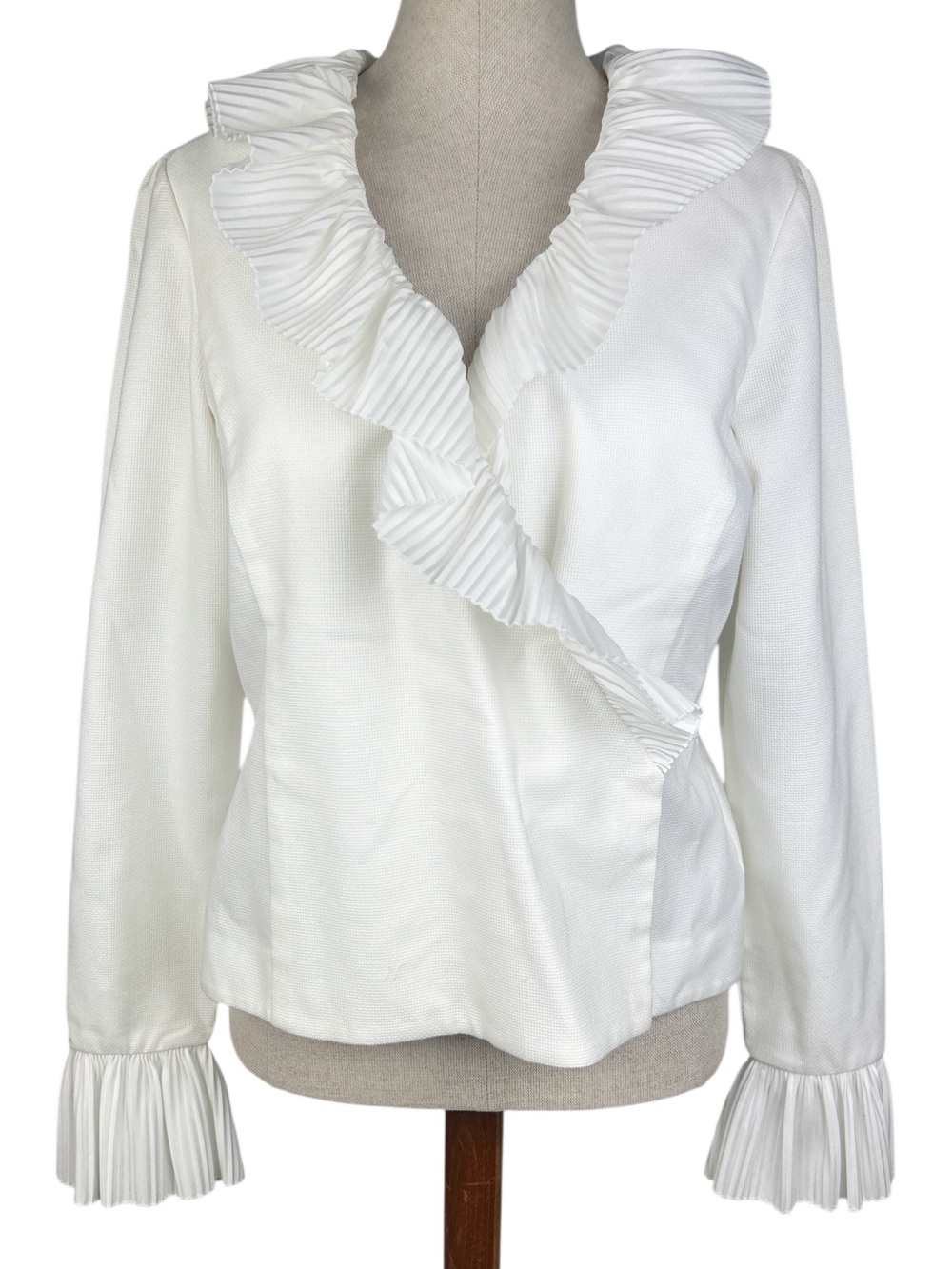 Ellen Tracy White Pleated Ruffle Blazer